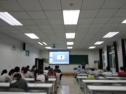 研究室顺利召开2019届本科毕业论文预答辩