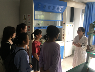 热烈欢迎2019级新生参观天然产物农药研究室