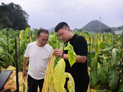 研究室成员赴湘西基地进行调研