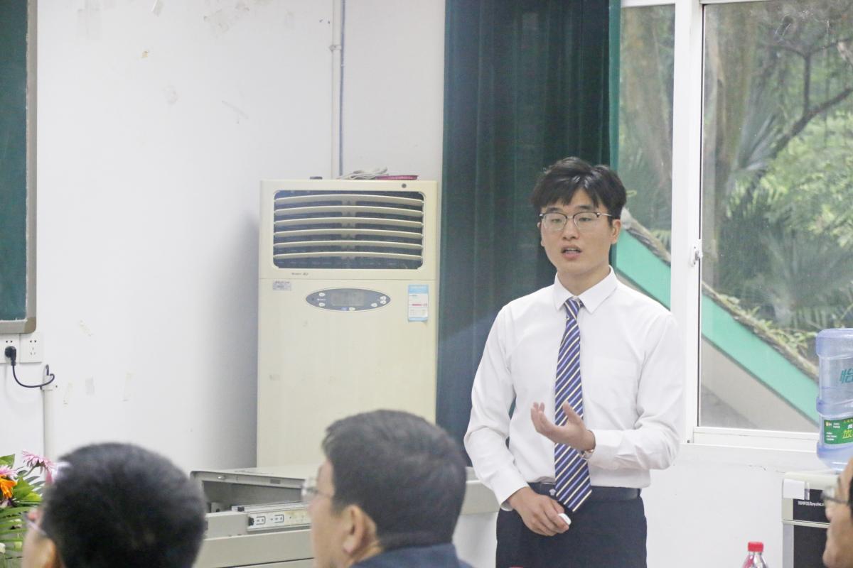 祝贺团队2018级硕士研究生顺利通过学位论文答辩