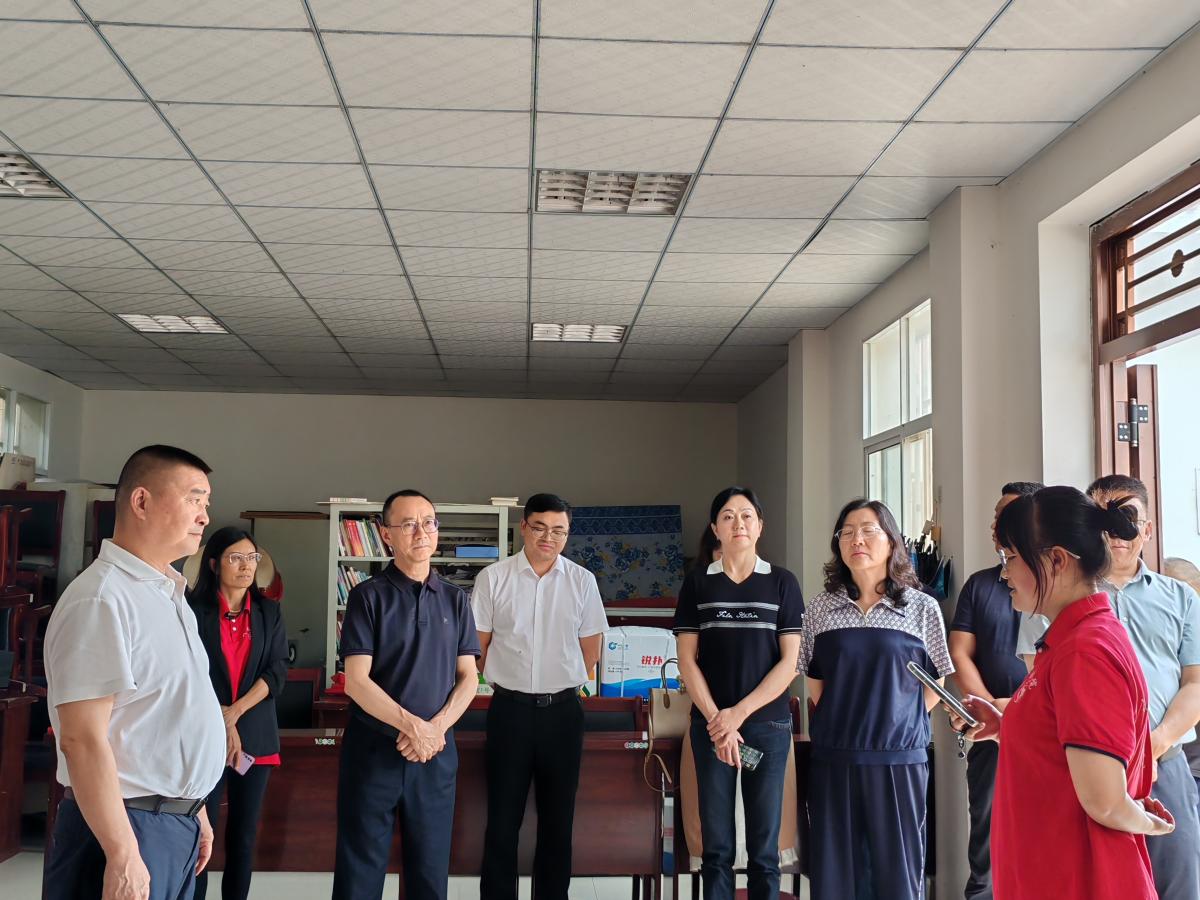 凉山州人大常委会领导一行赴会理烟草科技小院调研